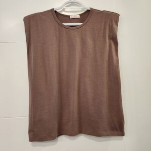 La' Ros padded shoulder top